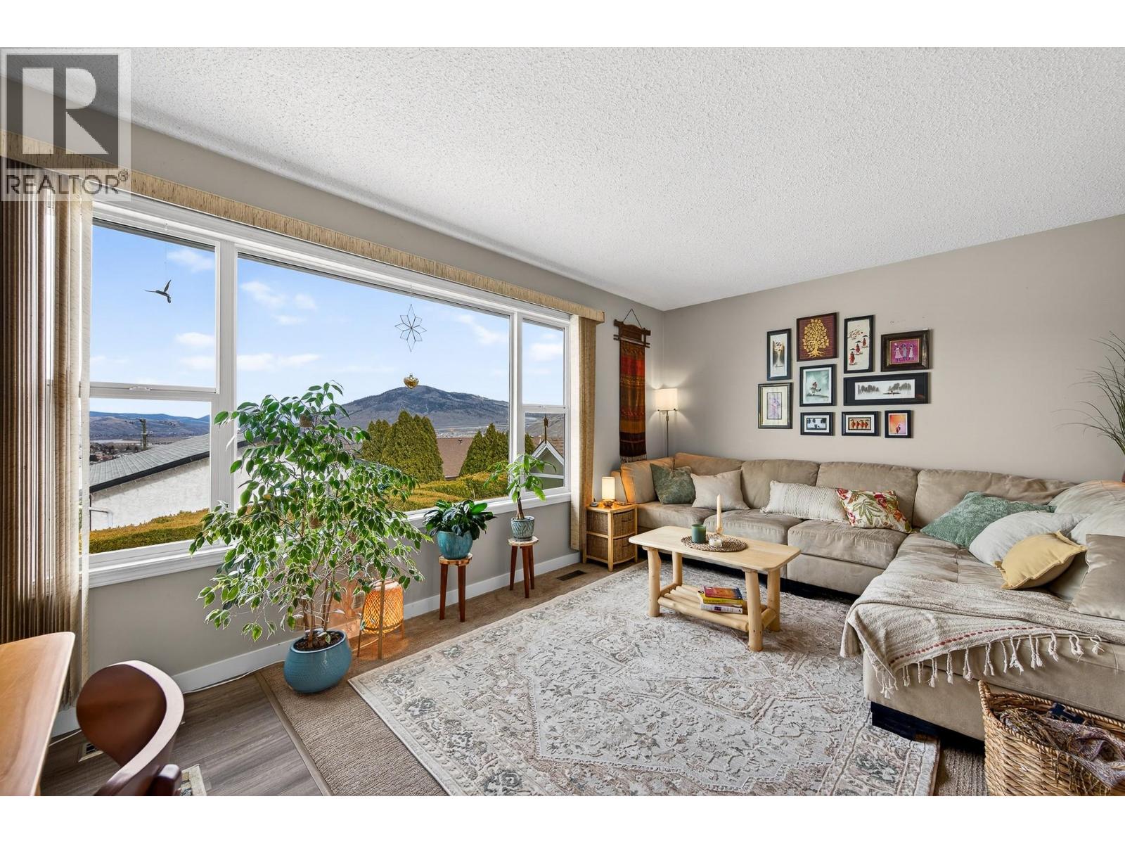 694&696 Lombard Street - 40