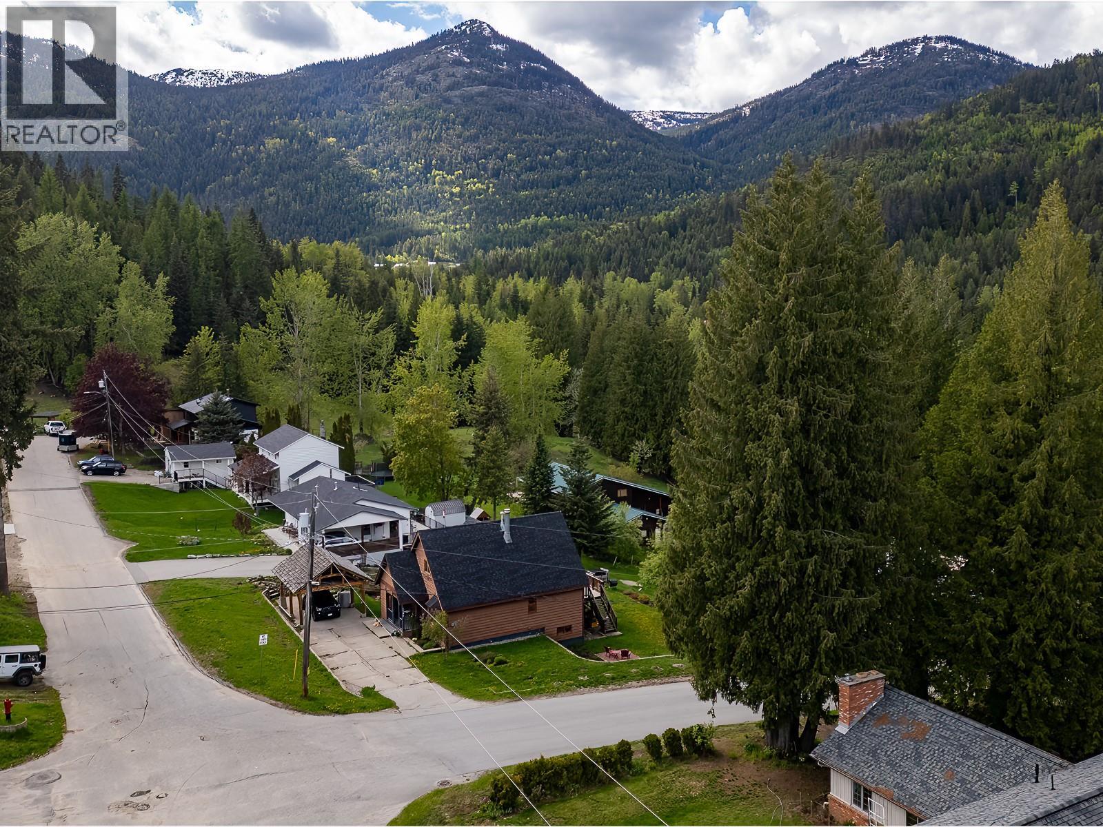 1190 Black Bear Drive, Rossland