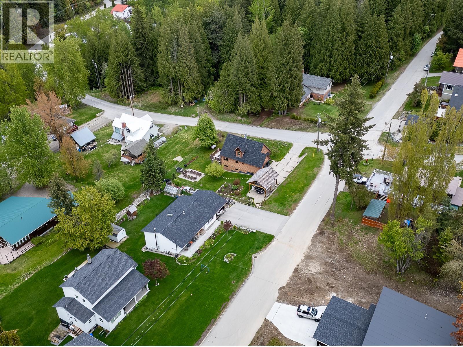 1190 Black Bear Drive, Rossland