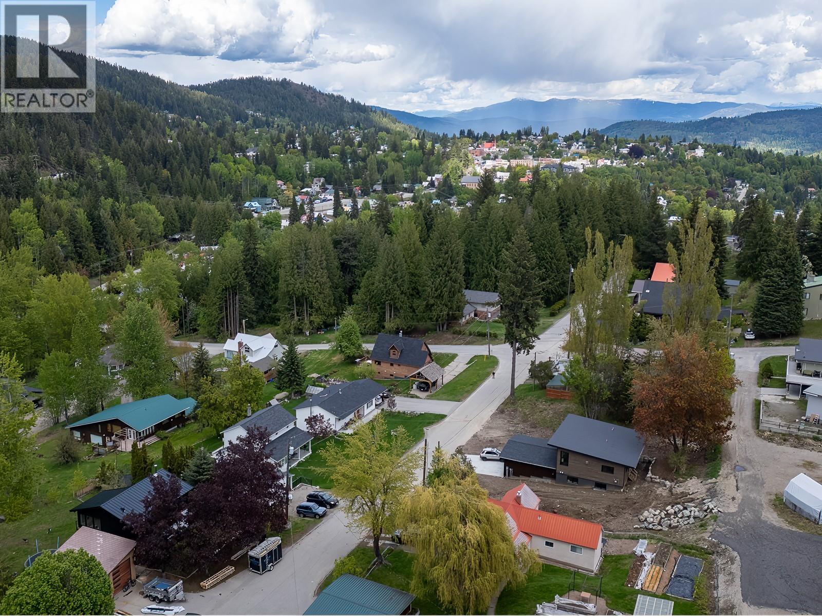 1190 Black Bear Drive, Rossland