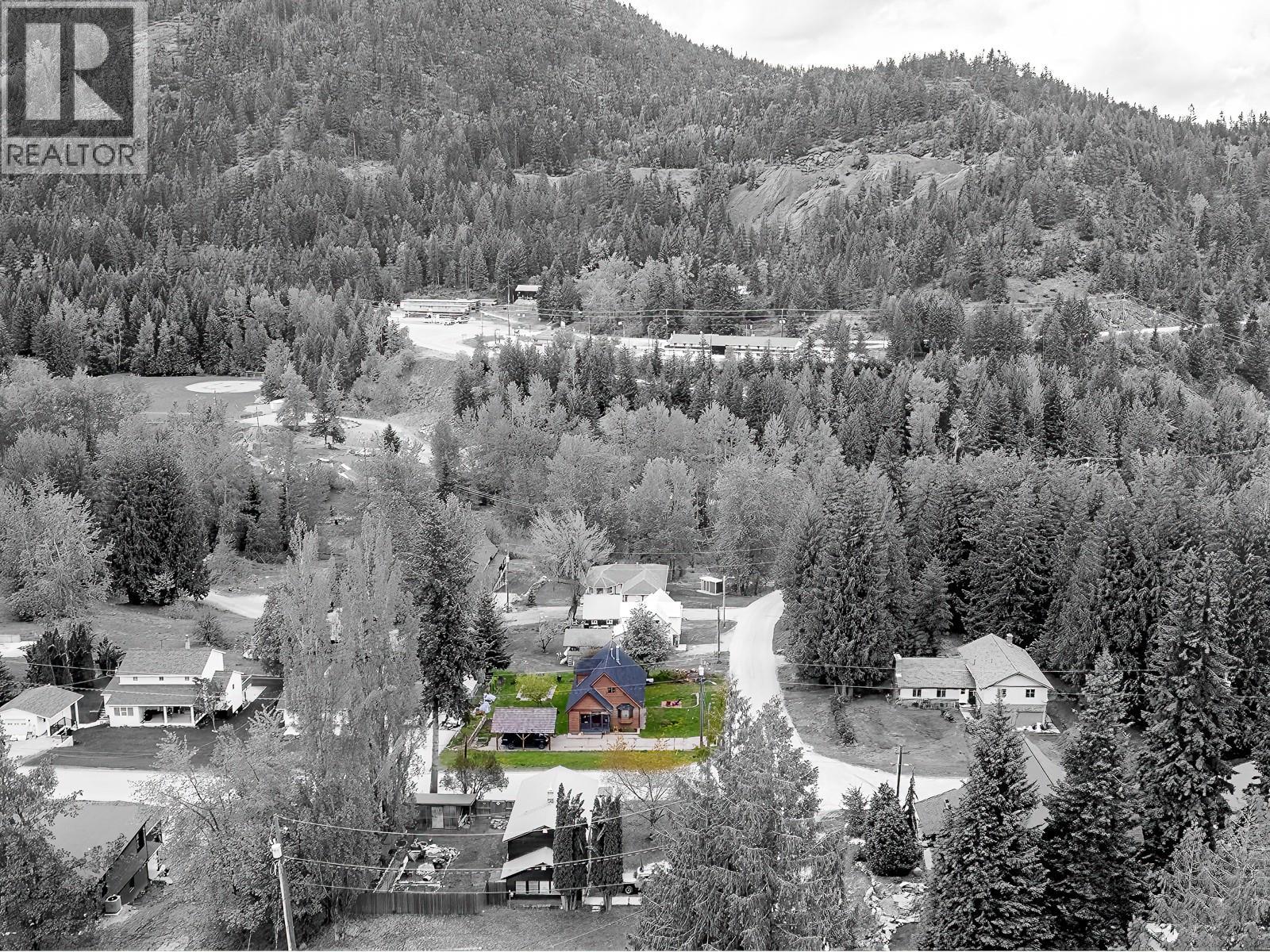 1190 Black Bear Drive, Rossland