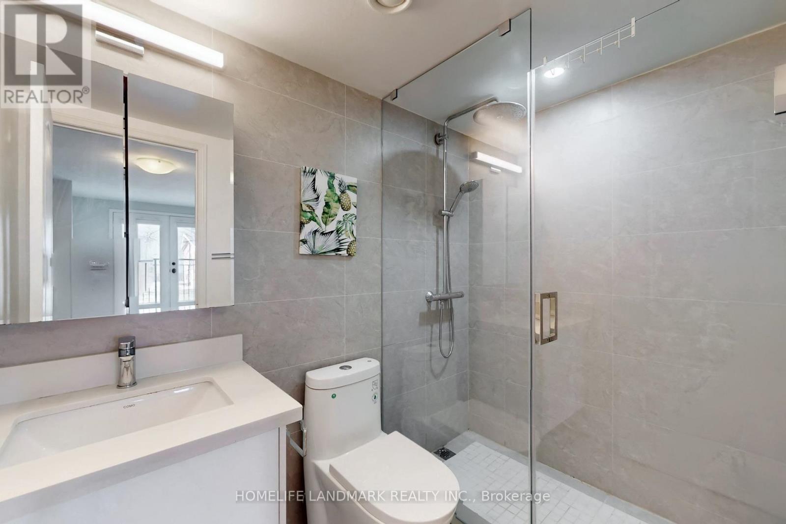 #C17 108 FINCH AVENUE W - 38