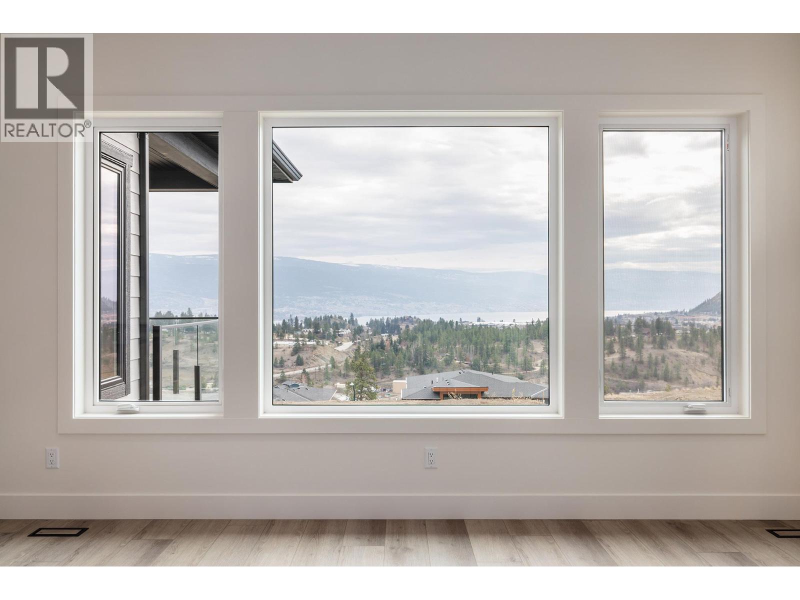 17567 Dickinson Place, Summerland