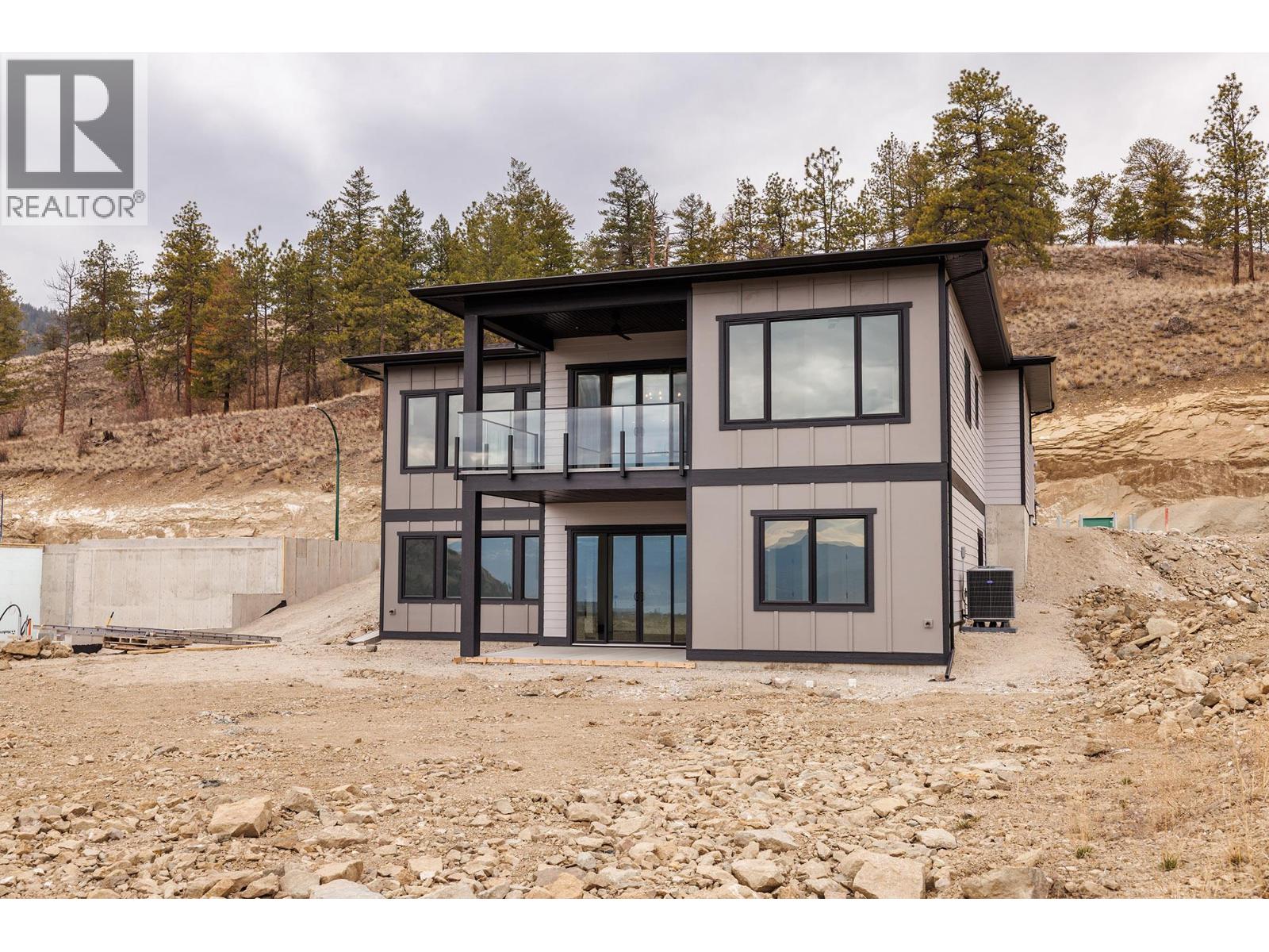 17567 Dickinson Place, Summerland