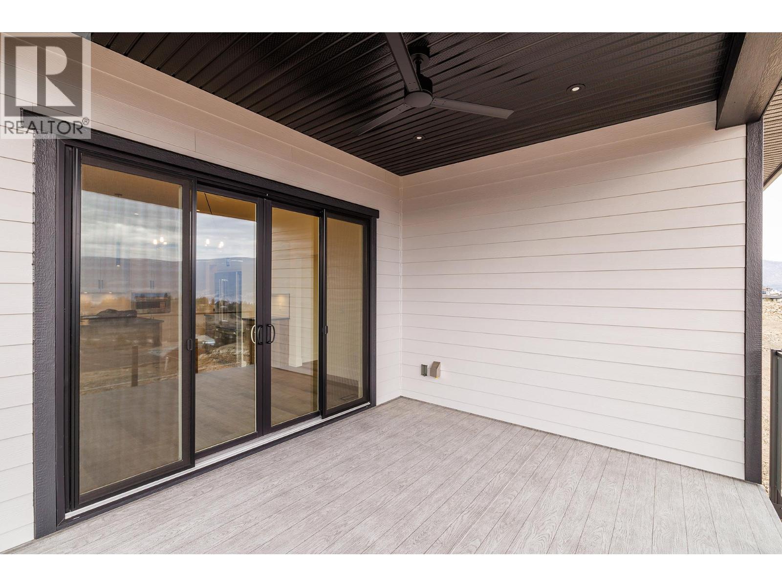 17567 Dickinson Place, Summerland