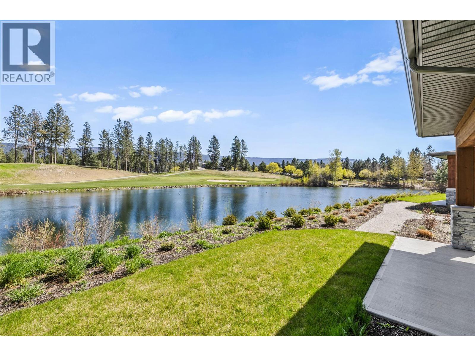 11 1979 Country Club Drive, Kelowna
