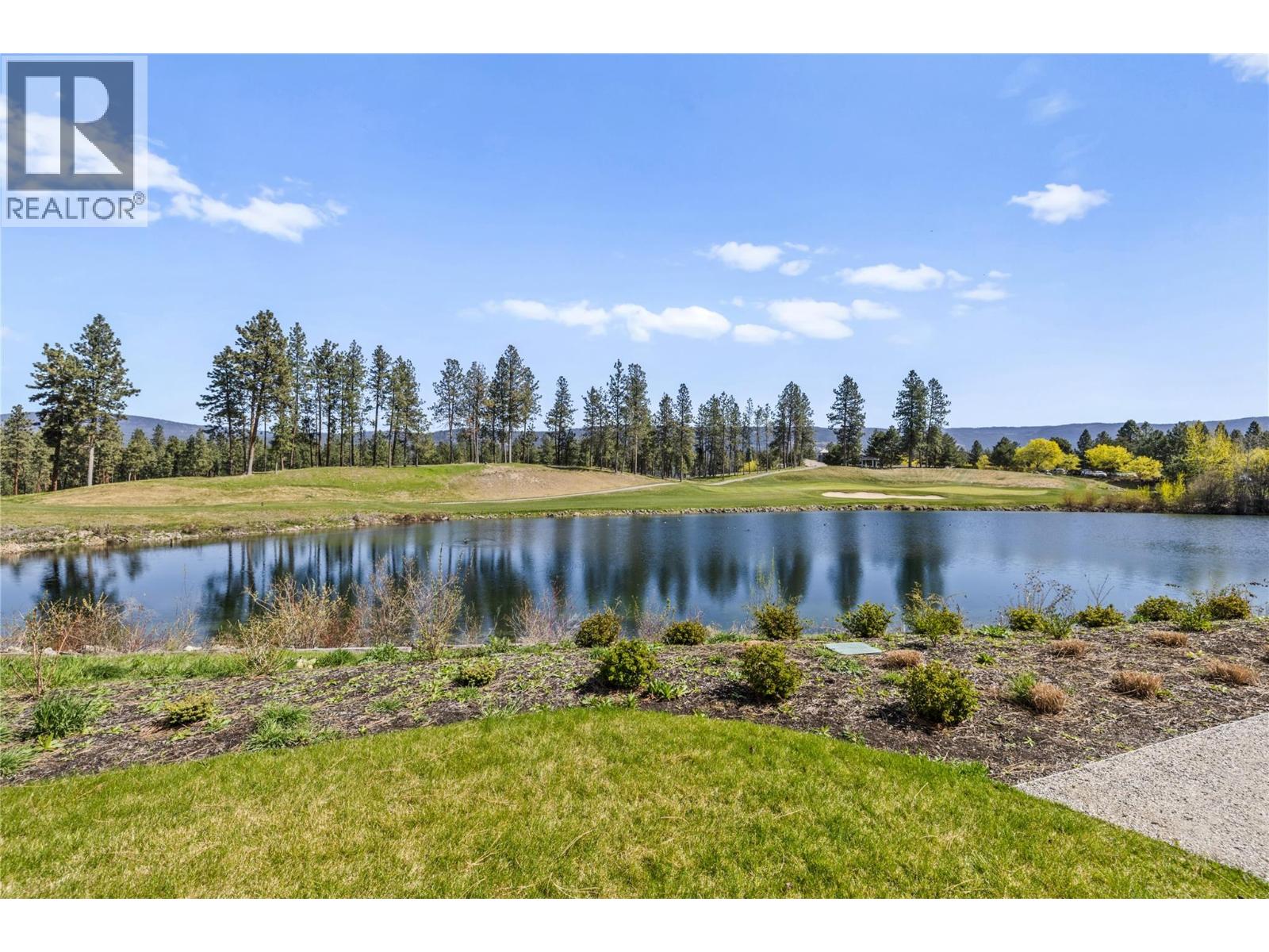 11 1979 Country Club Drive, Kelowna