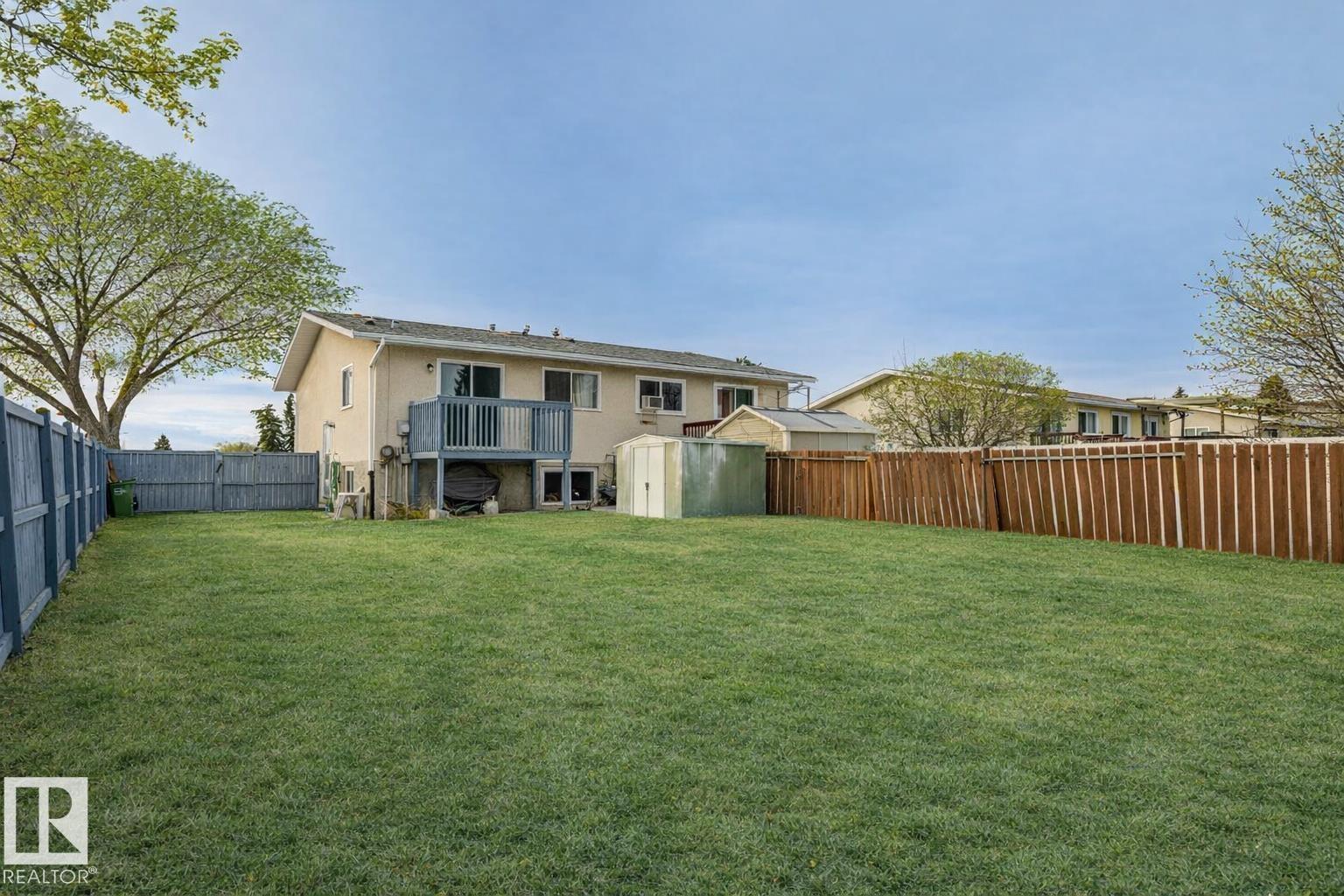 Single Family House Bi-level for Sale in   AV NW Edmonton 