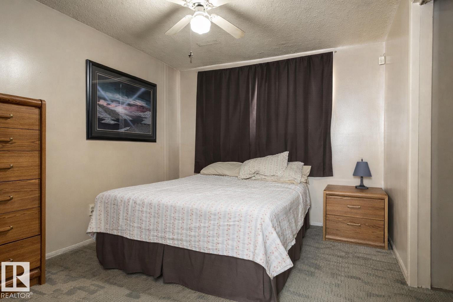 Single Family House Bi-level for Sale in   AV NW Edmonton 