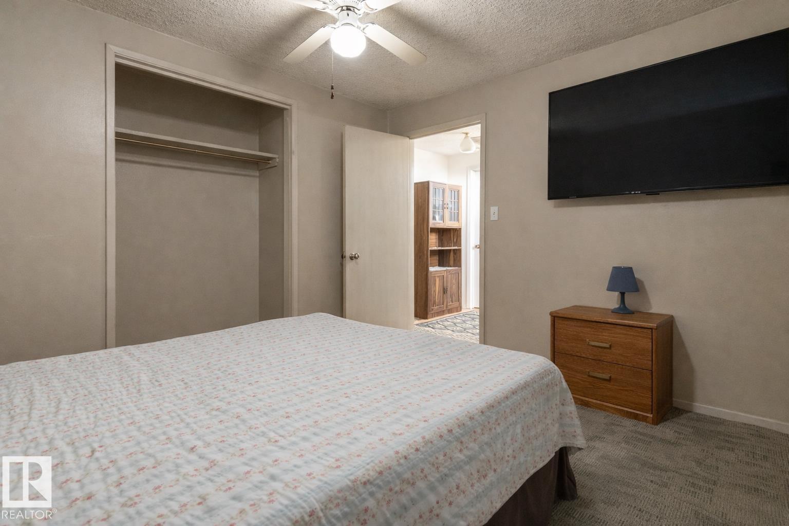 Single Family House Bi-level for Sale in   AV NW Edmonton 