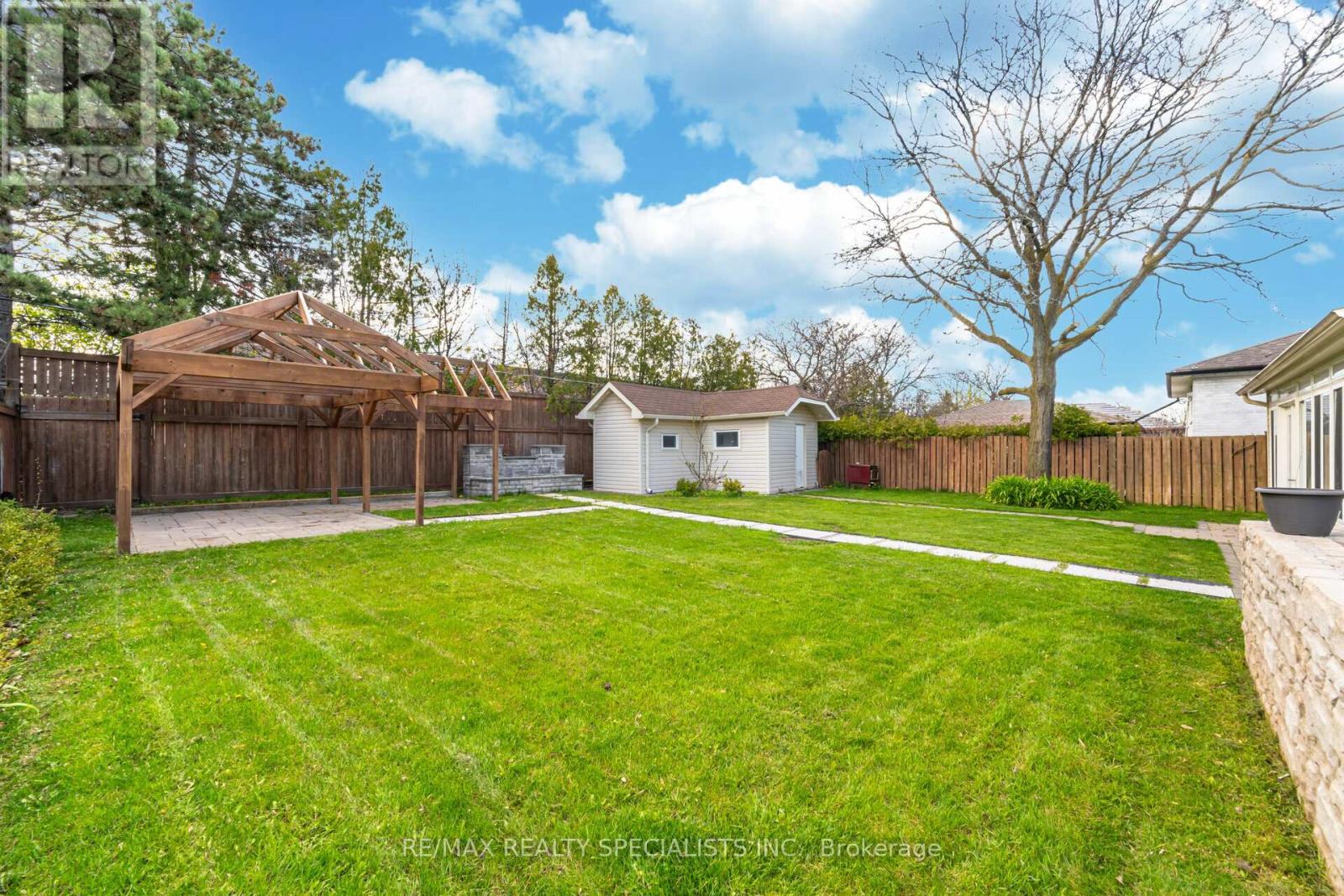 427 PINEGROVE ROAD - 37
