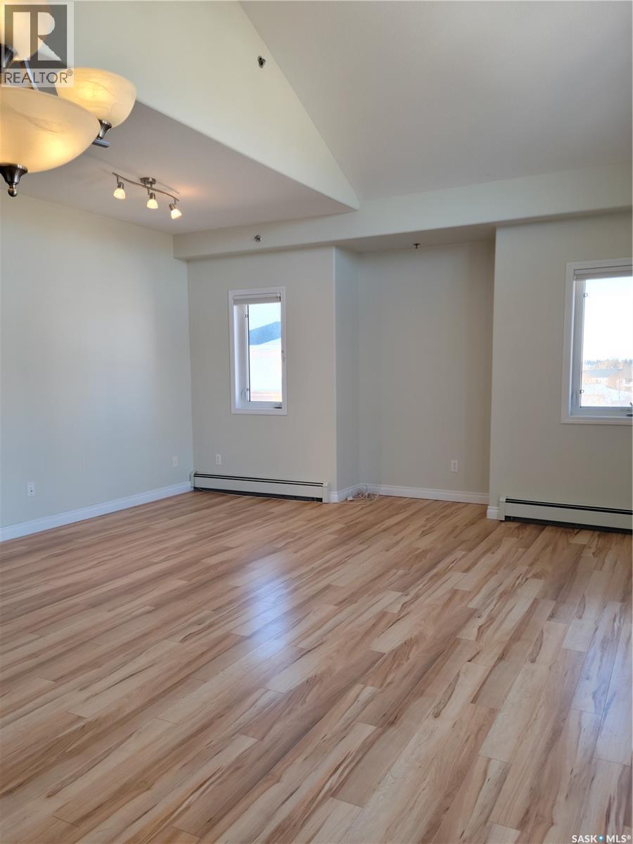 Single Family House Low rise for Sale in   Heritage VIEW Saskatoon 