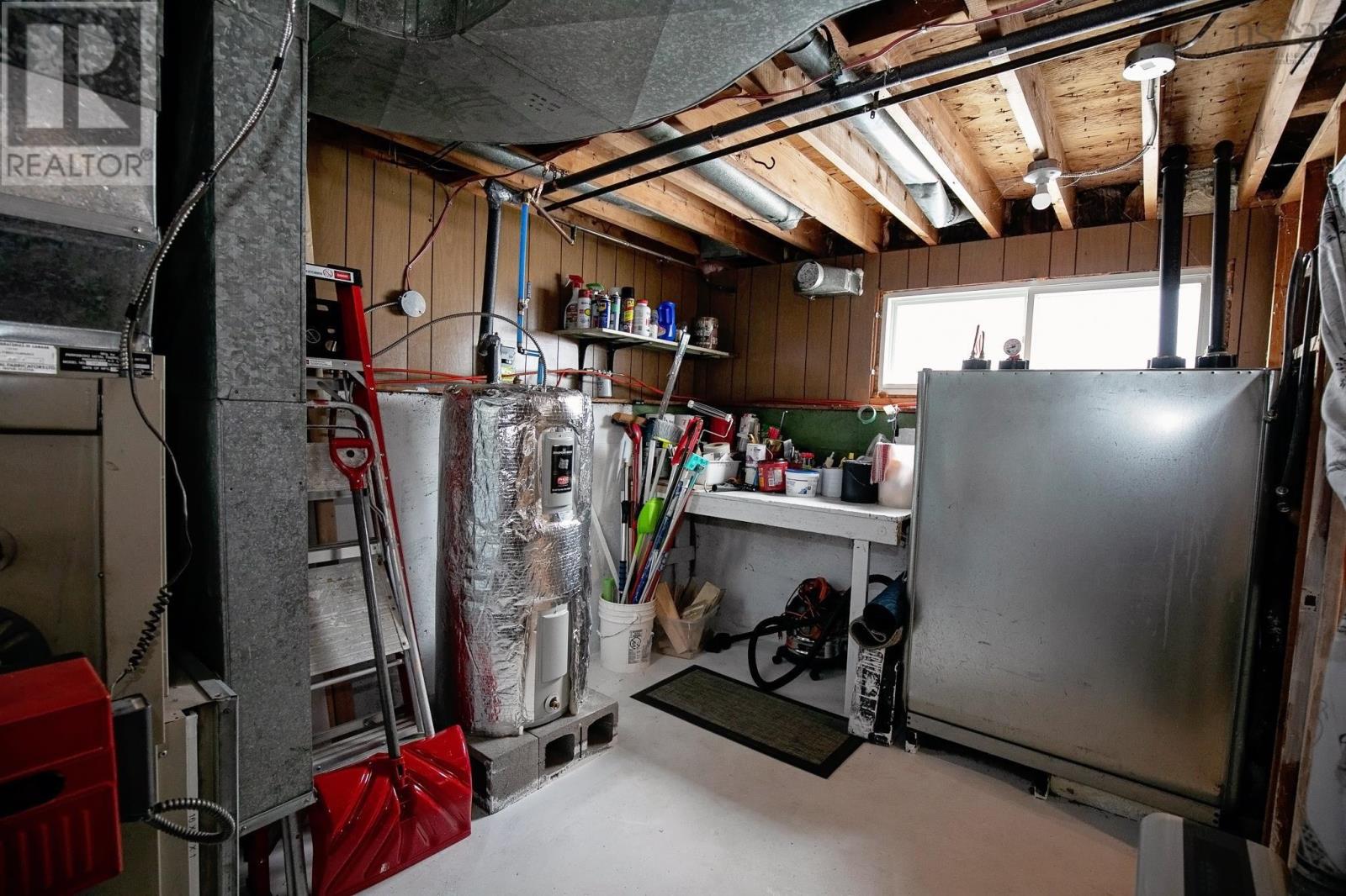 Property 34 of 41 of 255 Victoria Street E