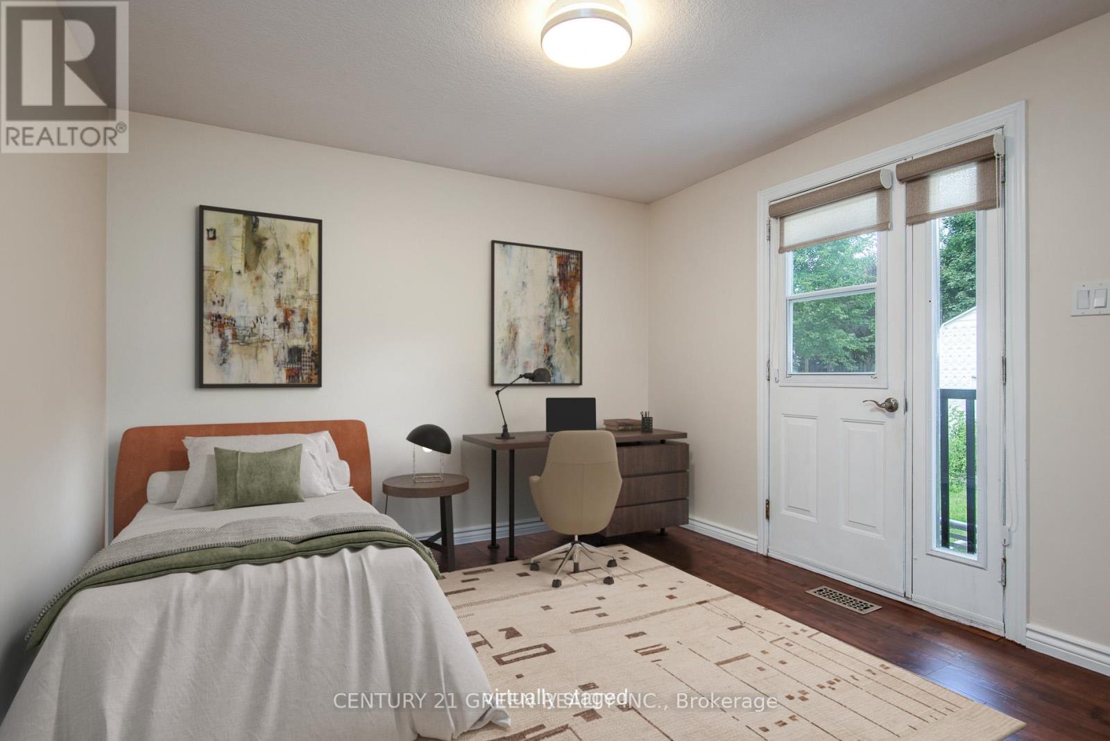 8 PAMELA PLACE - 35