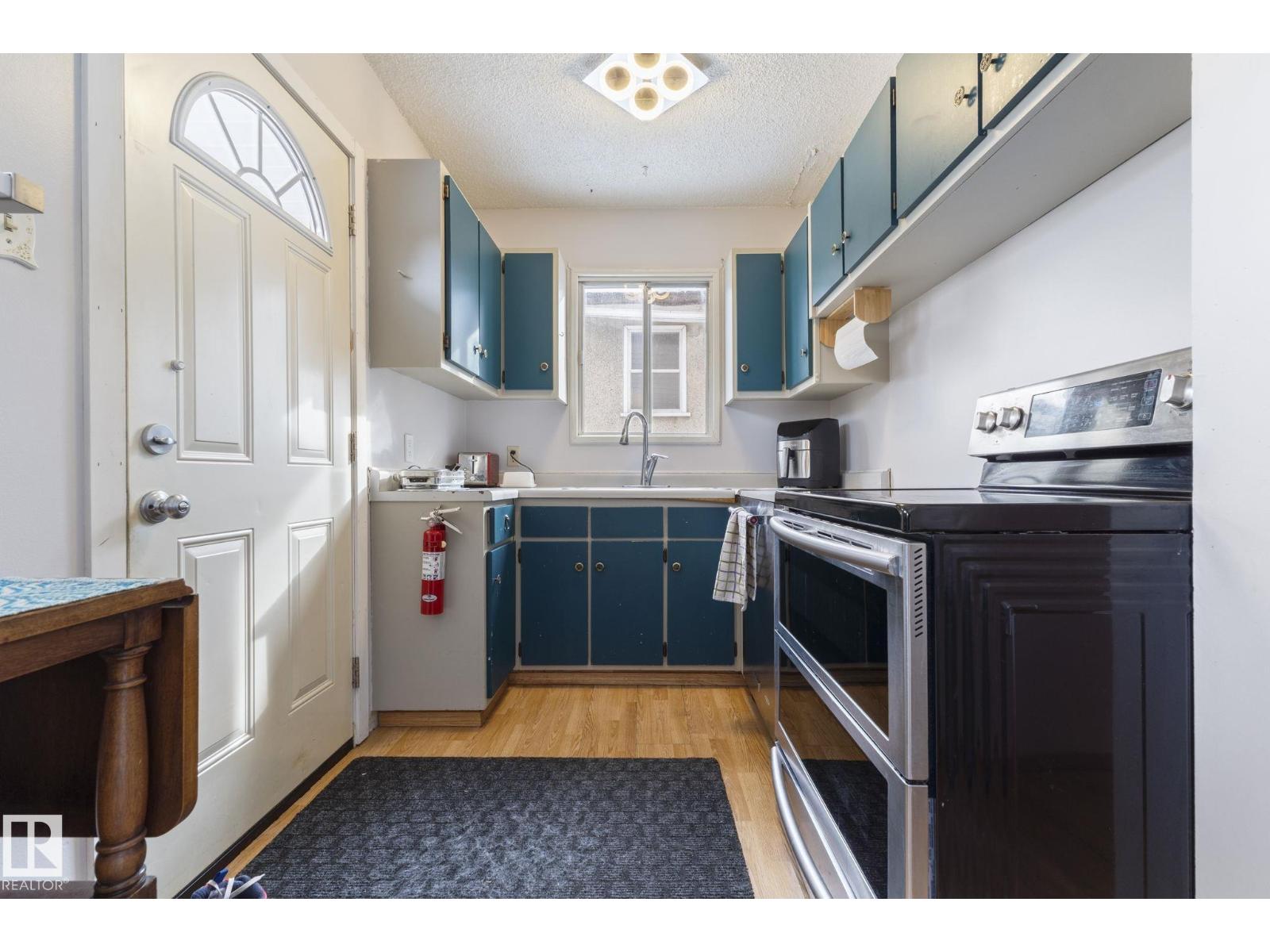 11521 92 ST NW, Edmonton