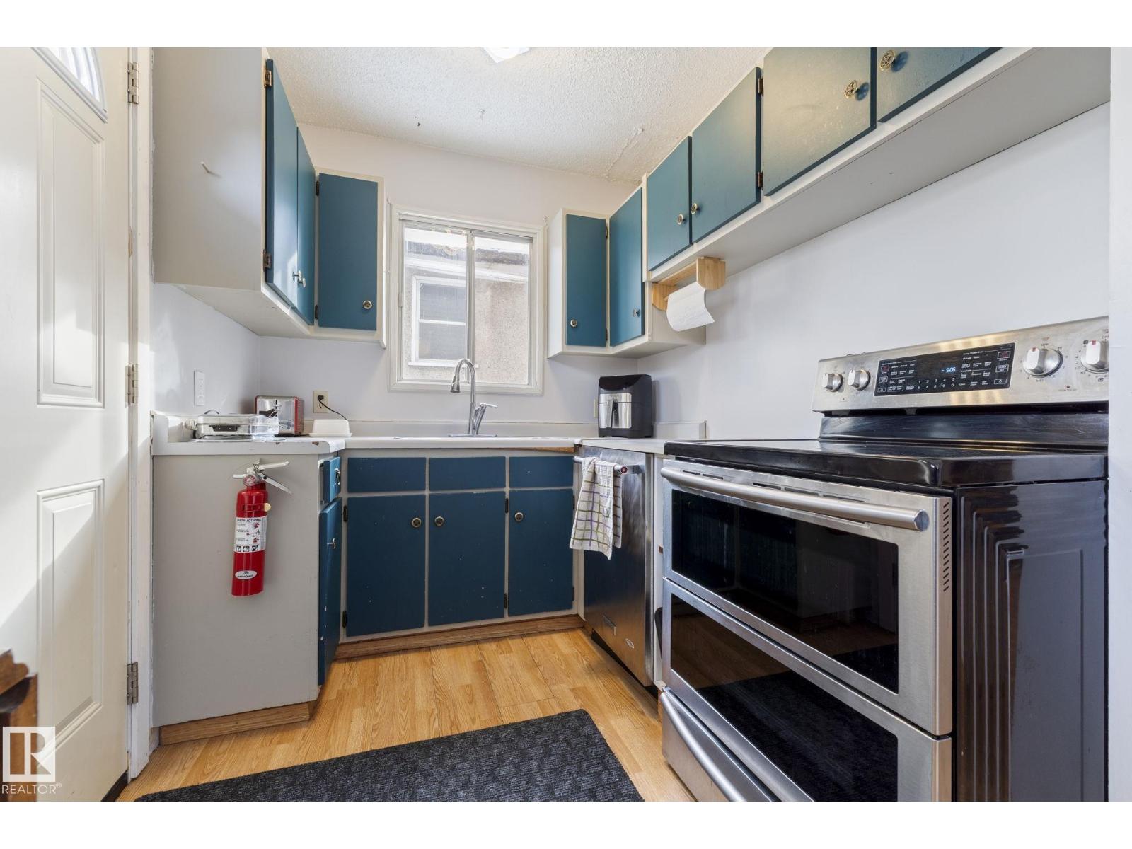 11521 92 ST NW, Edmonton