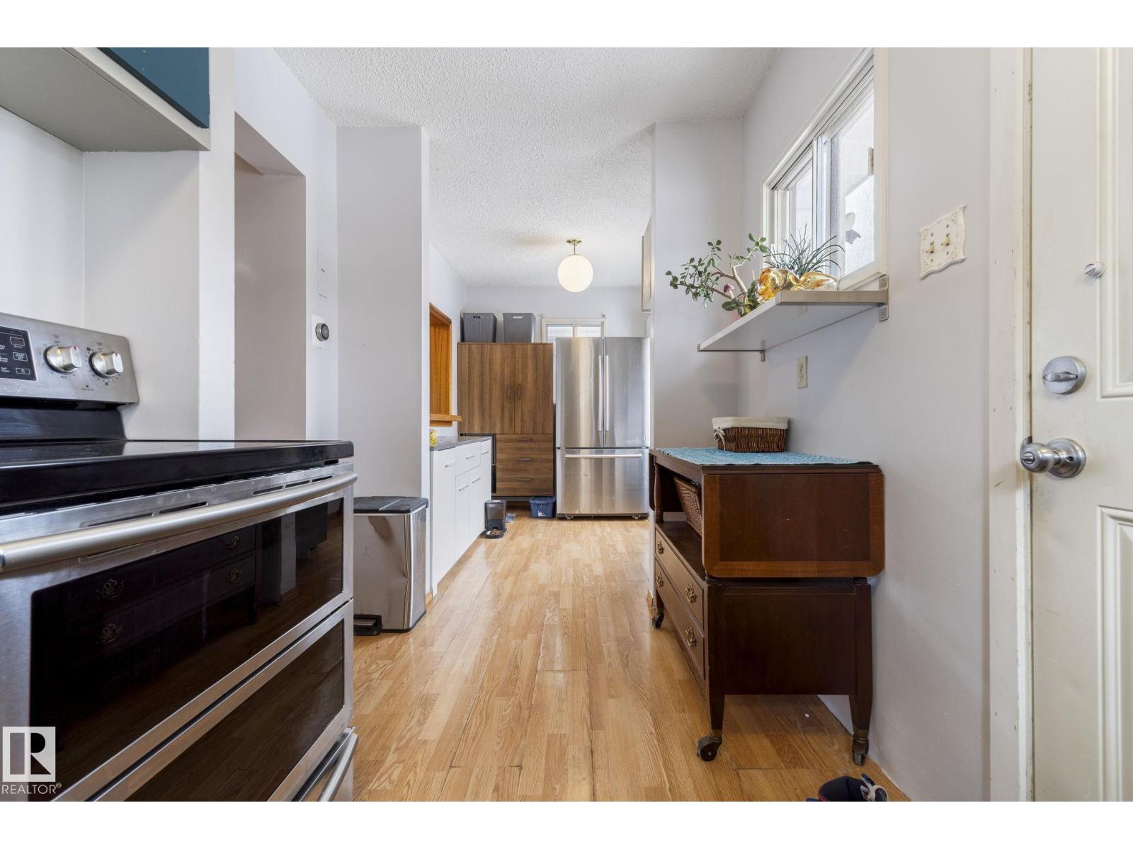 11521 92 ST NW, Edmonton