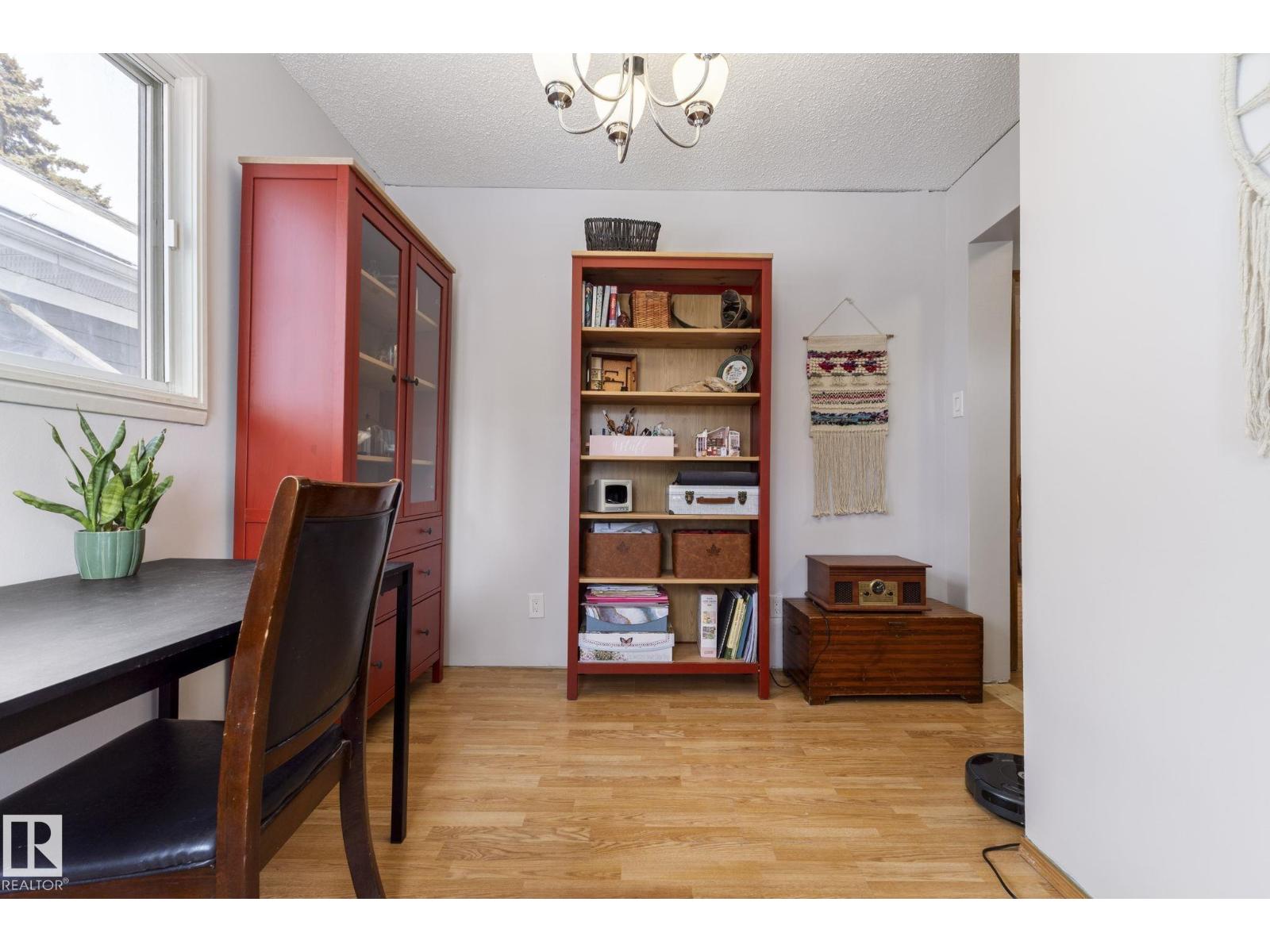 11521 92 ST NW, Edmonton