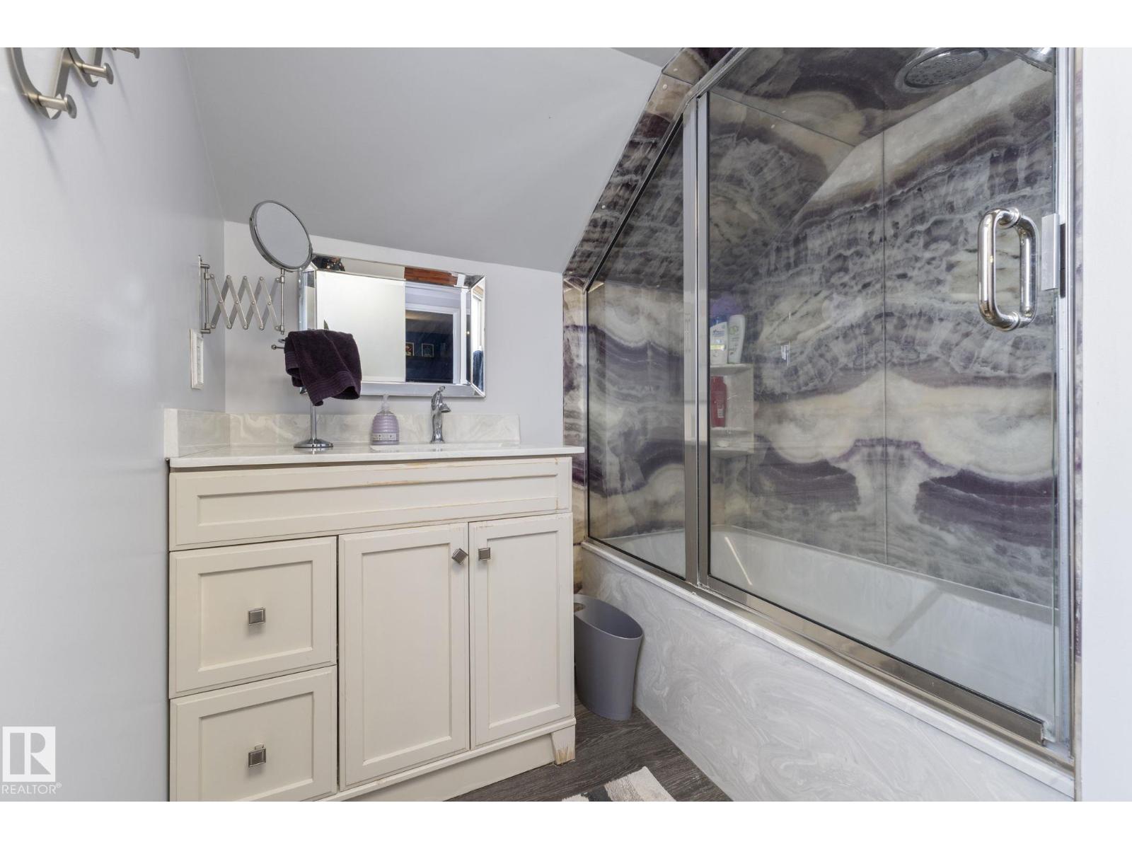 11521 92 ST NW, Edmonton