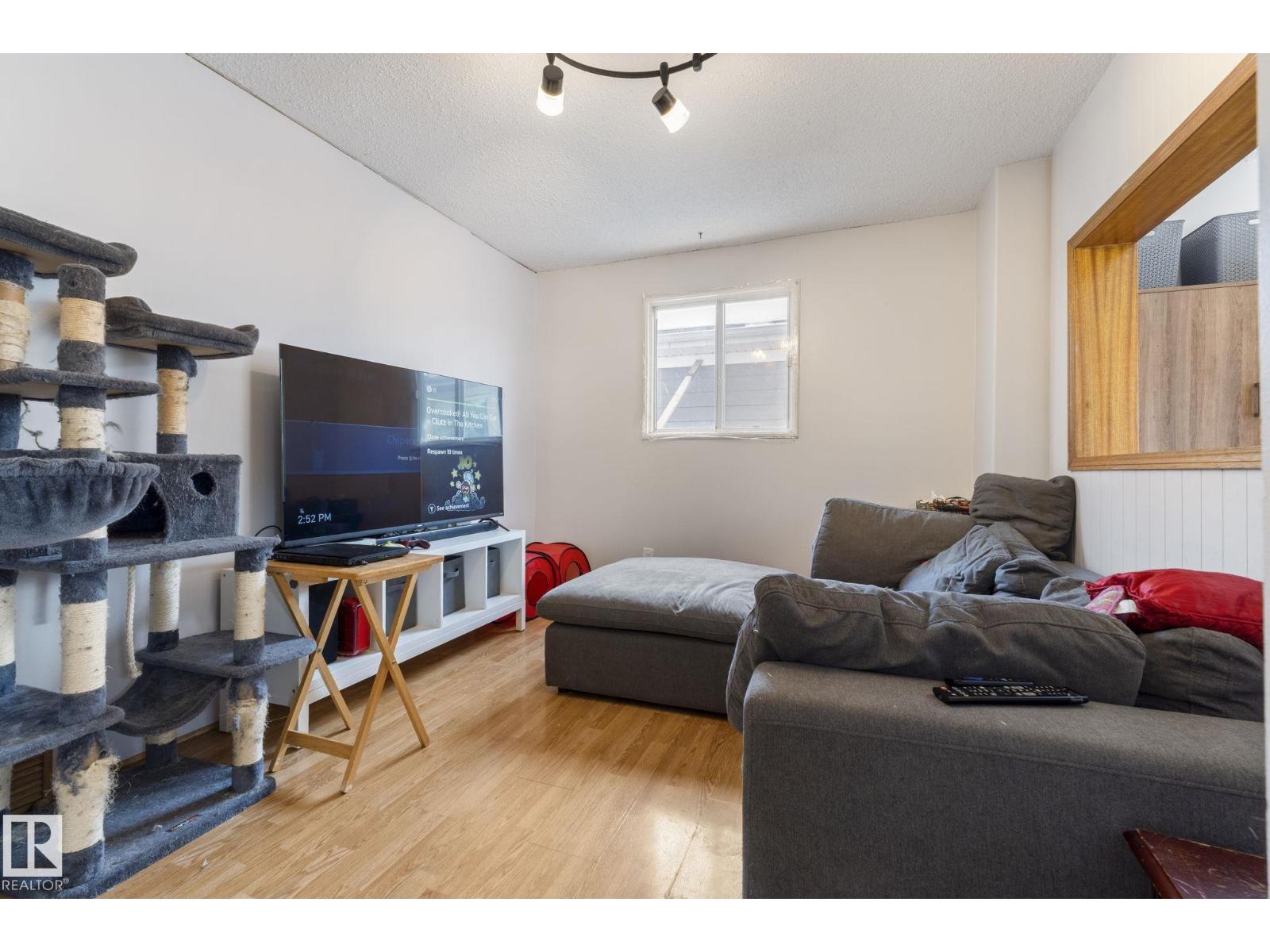 11521 92 ST NW, Edmonton