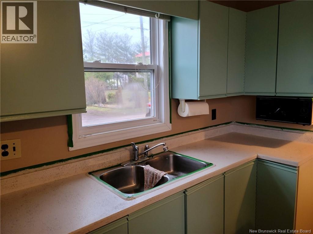 12 ALLISON LANE - Image 2