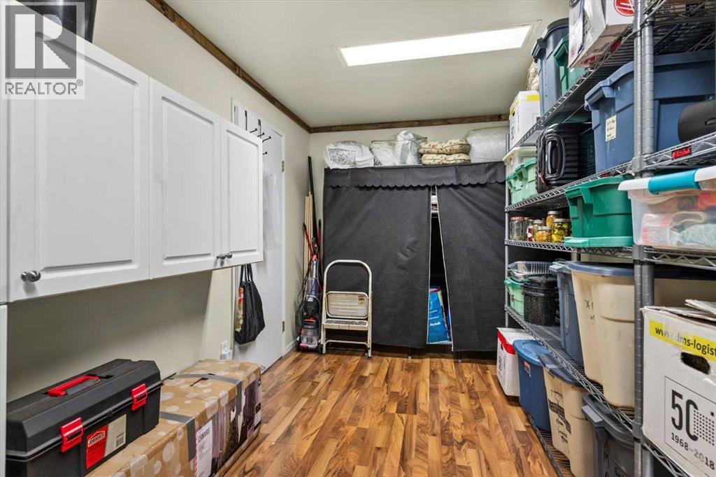 Single Family House for Sale in  Berkley Drive NW Beddington Heights Calgary 