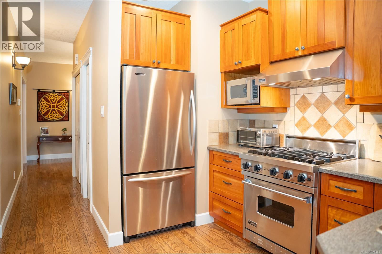  2514 Kinnoull Crescent, Mill Bay