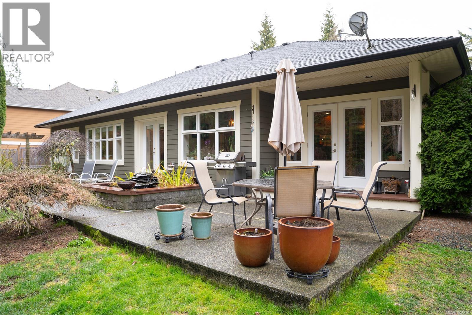  2514 Kinnoull Crescent, Mill Bay