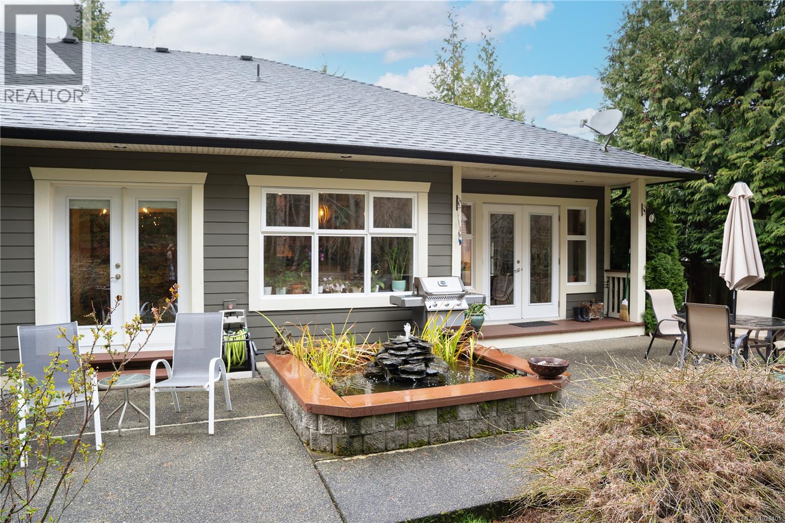  2514 Kinnoull Crescent, Mill Bay