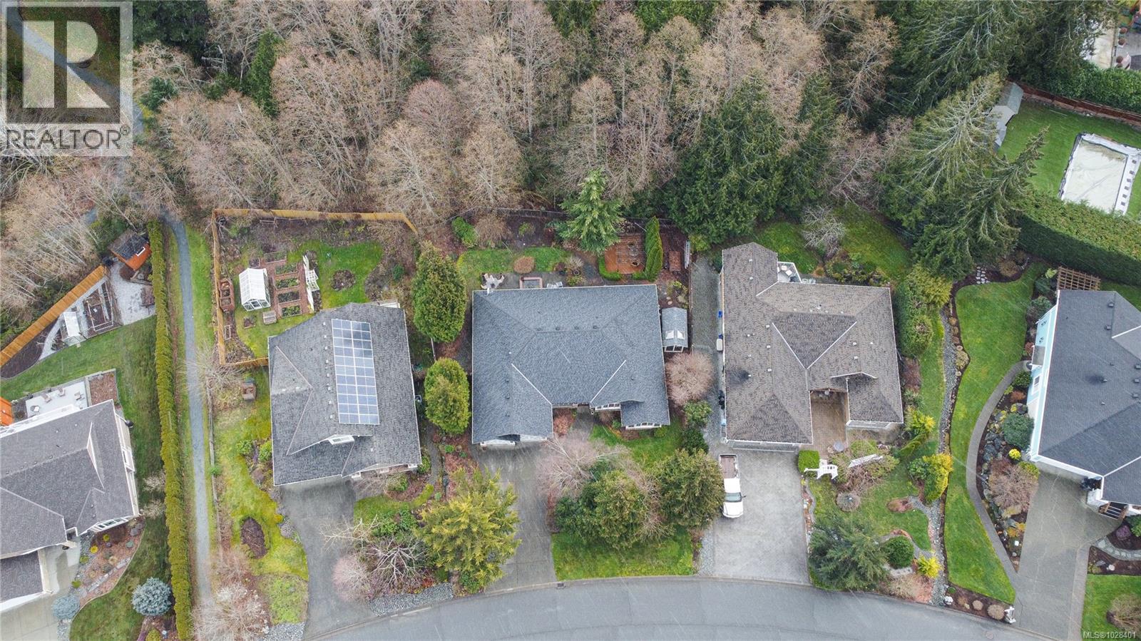  2514 Kinnoull Crescent, Mill Bay