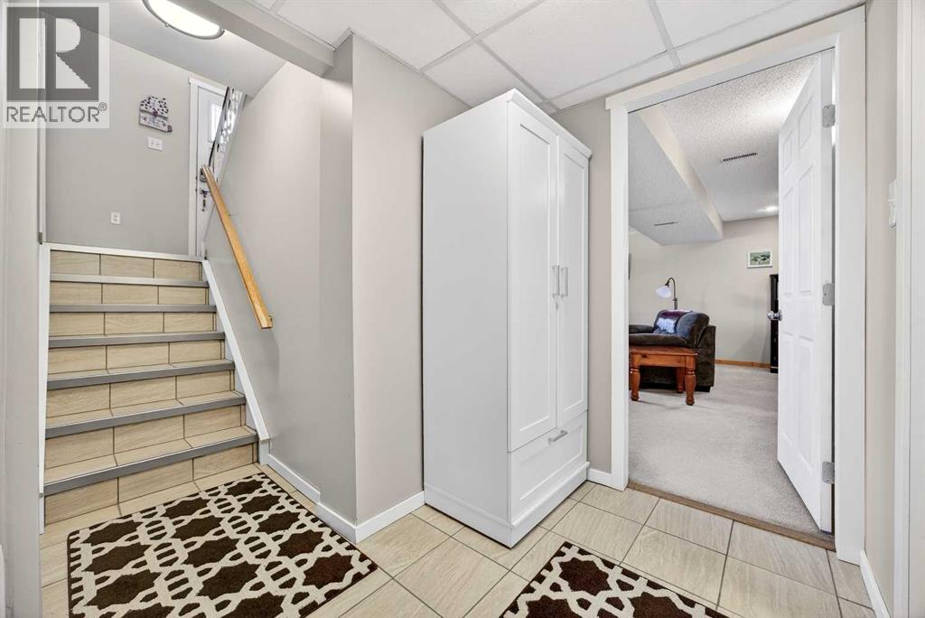 Single Family House Bi-level for Sale in  Maddock Way NE Marlborough Park Calgary 