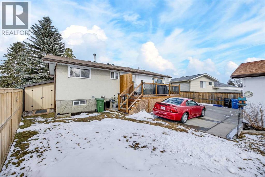 Single Family House Bi-level for Sale in  Maddock Way NE Marlborough Park Calgary 