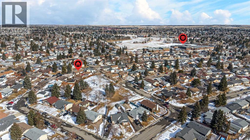 Single Family House Bi-level for Sale in  Maddock Way NE Marlborough Park Calgary 
