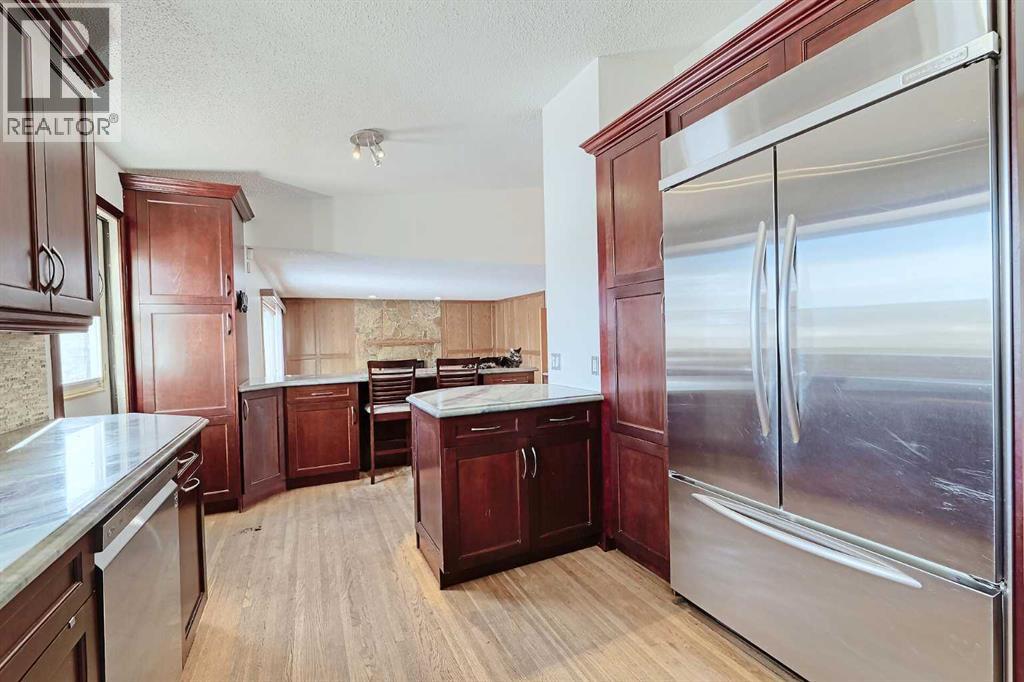 Single Family House for Sale in  Bernard Way NW Beddington Heights Calgary 