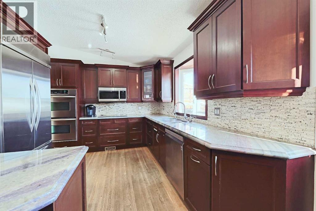 Single Family House for Sale in  Bernard Way NW Beddington Heights Calgary 