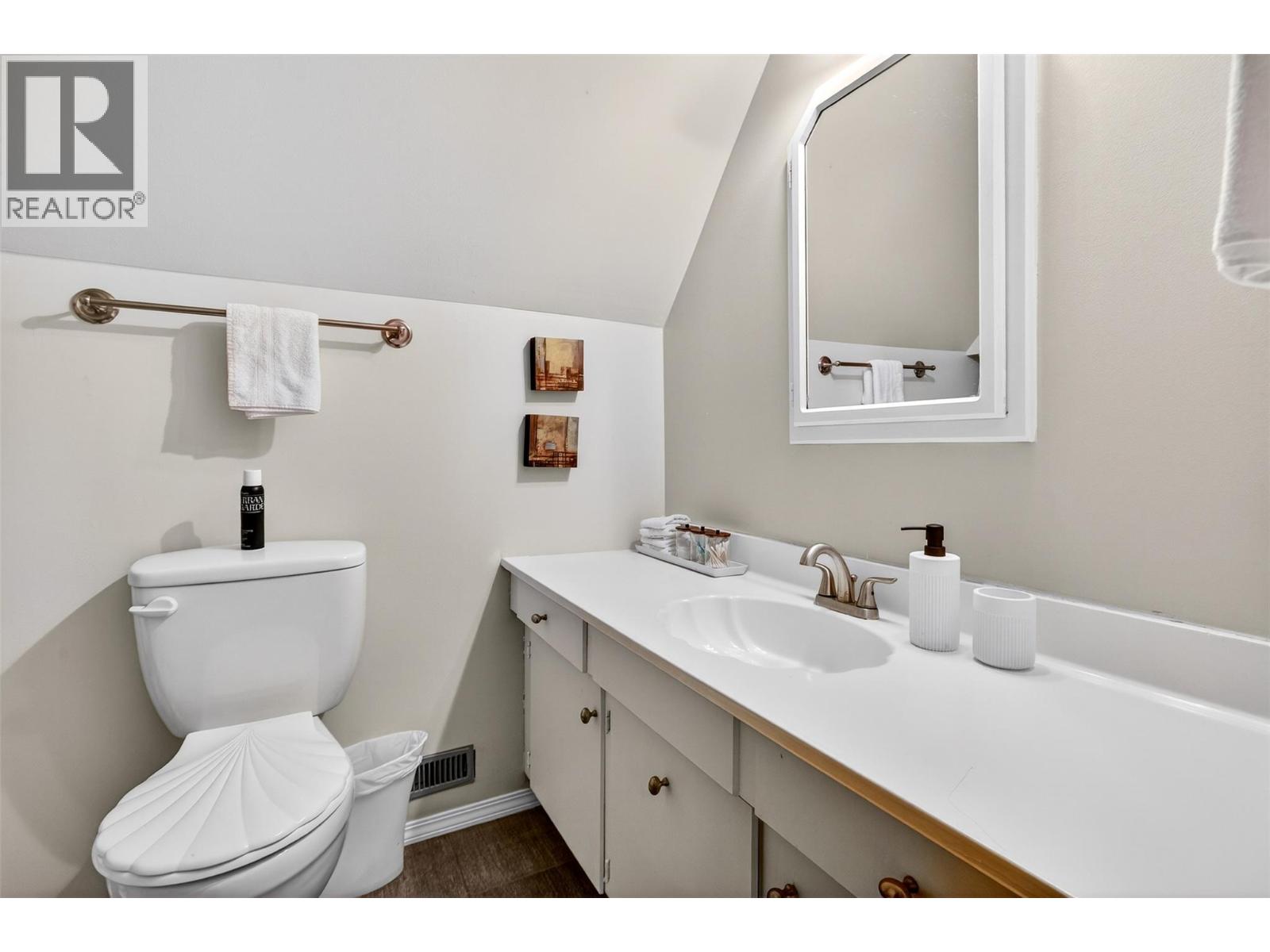 3025 Camozzi Road, Revelstoke