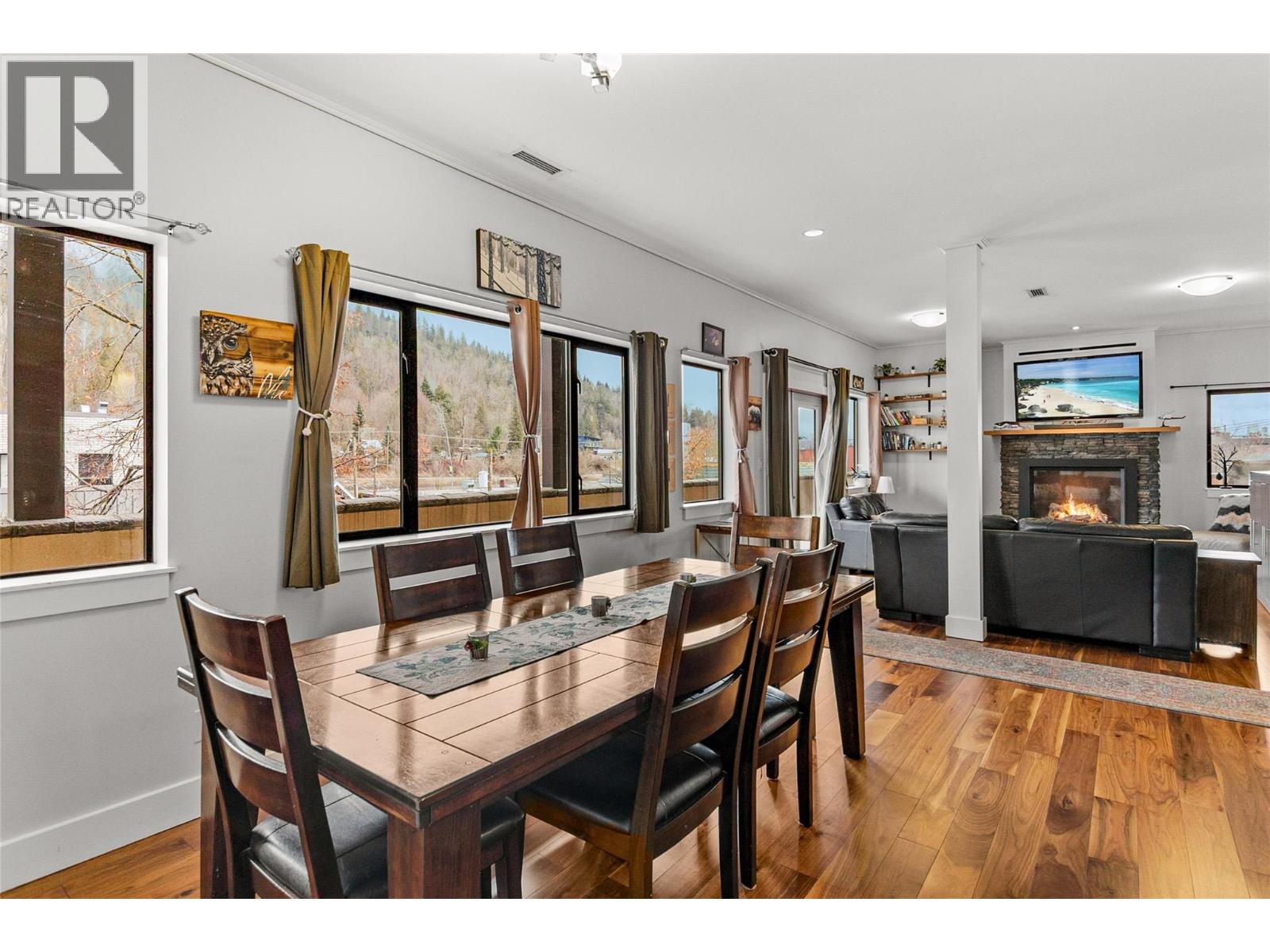 309 1 Street W Unit# 301, Revelstoke