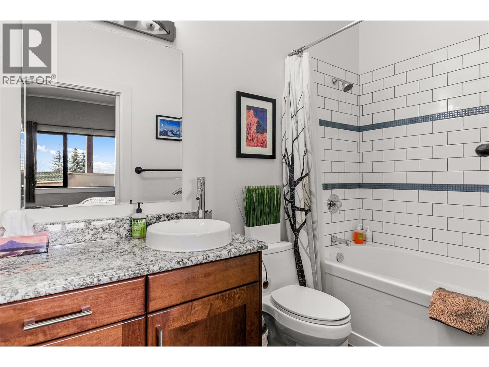 309 1 Street W Unit# 301, Revelstoke