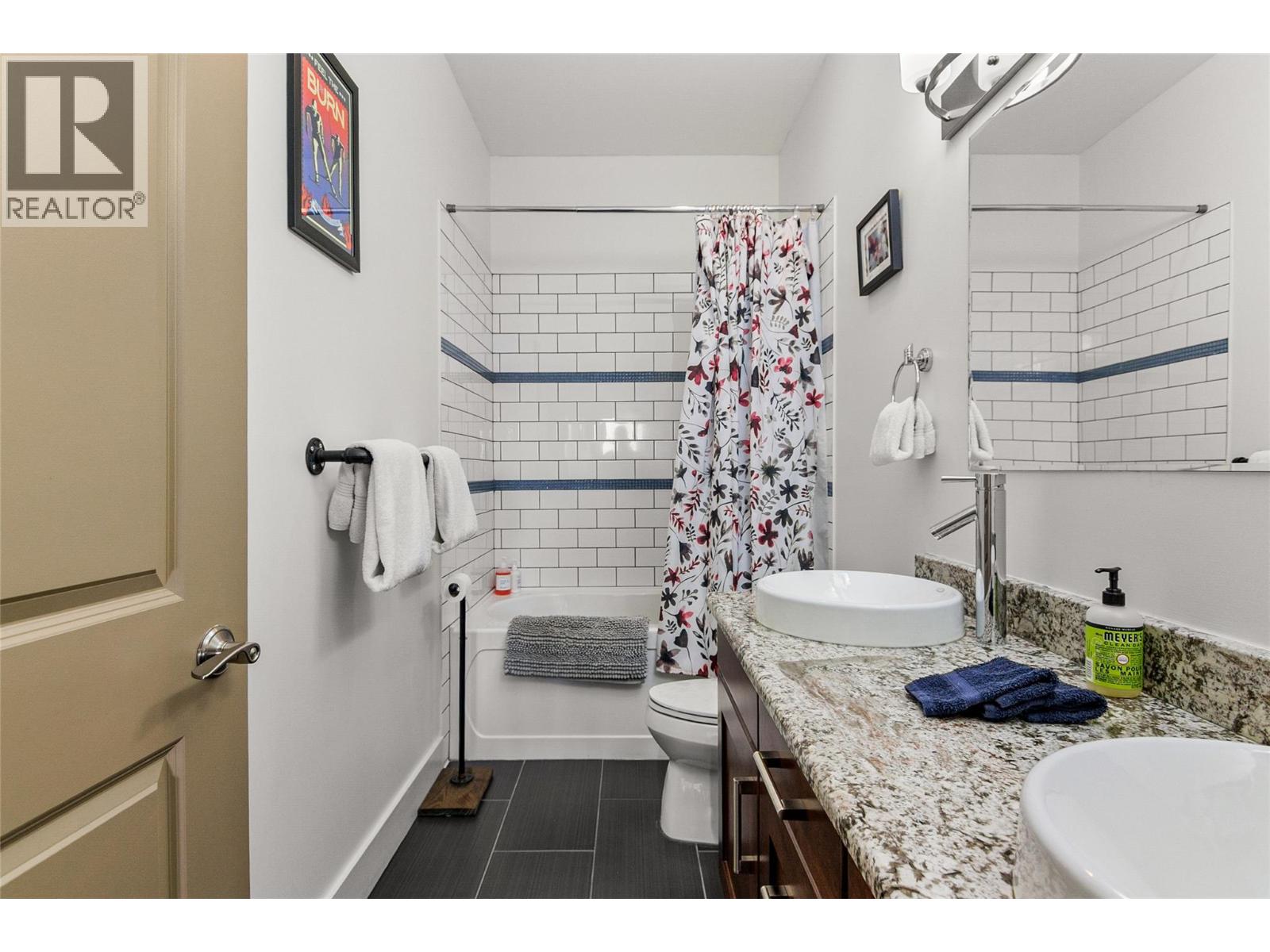 309 1 Street W Unit# 301, Revelstoke