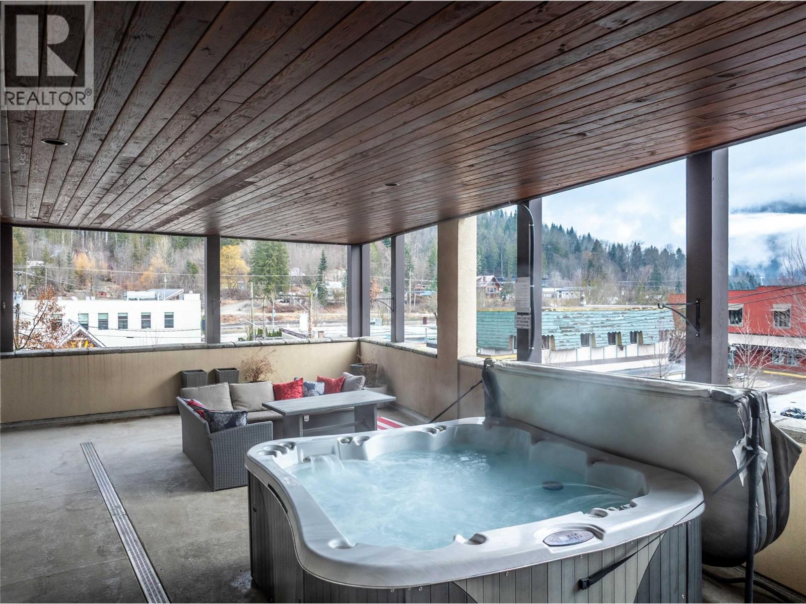 309 1 Street W Unit# 301, Revelstoke