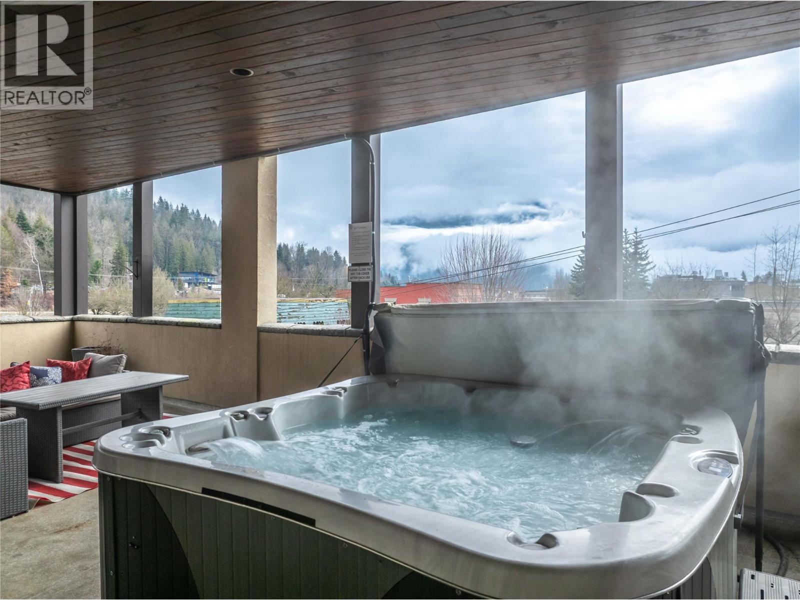 309 1 Street W Unit# 301, Revelstoke