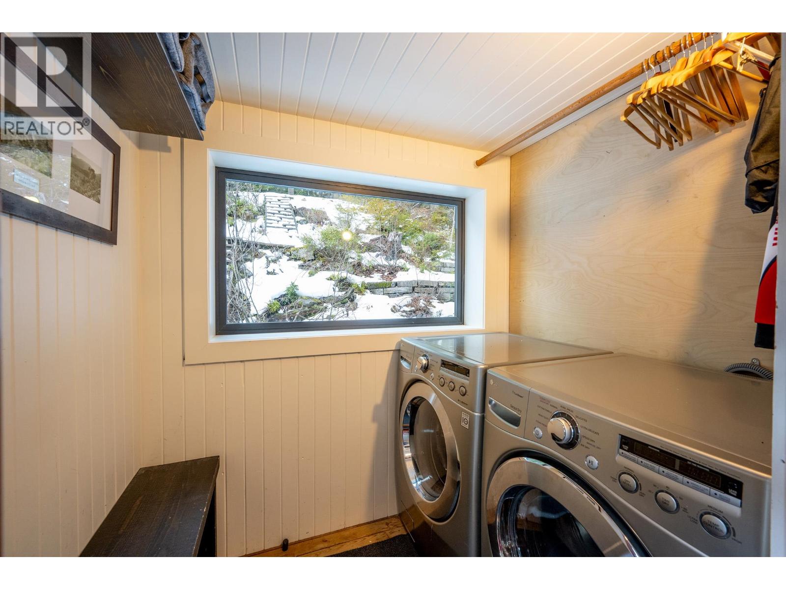 8706 WEDGEVIEW PLACE, Whistler