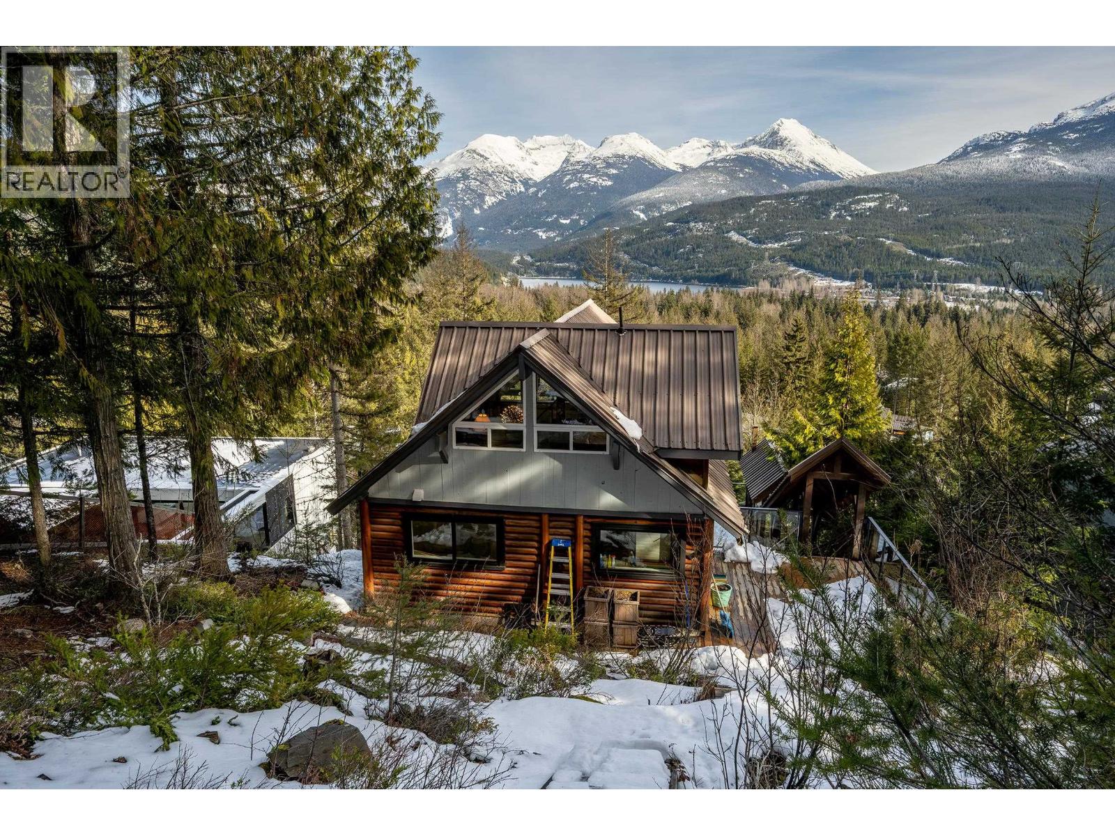 8706 WEDGEVIEW PLACE, Whistler