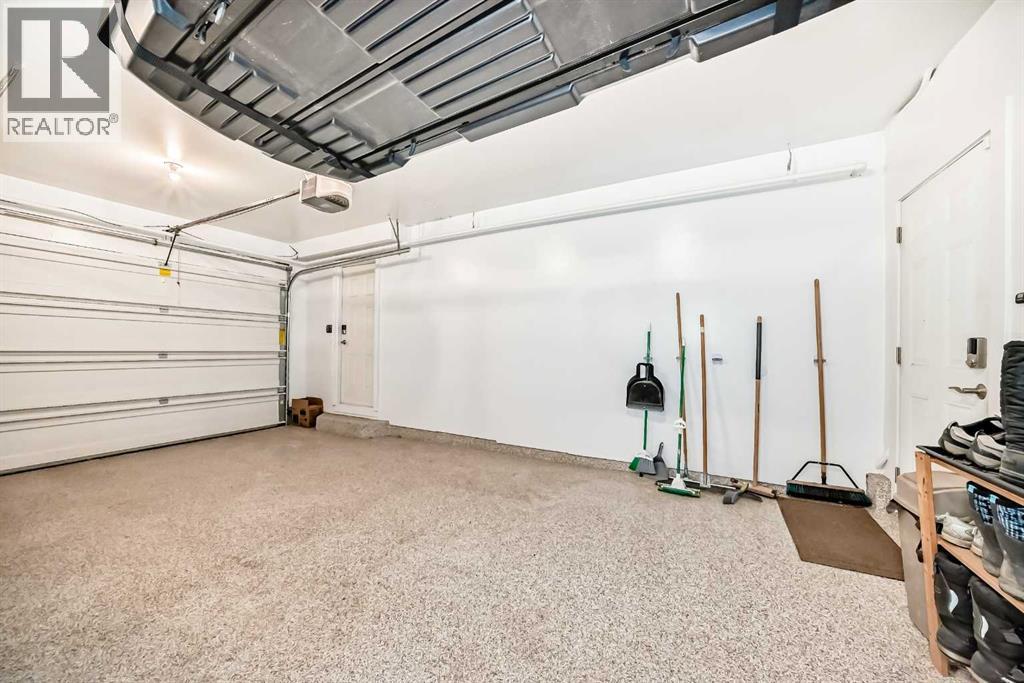 Single Family House for Sale in  Varsity Close NW Varsity Calgary 