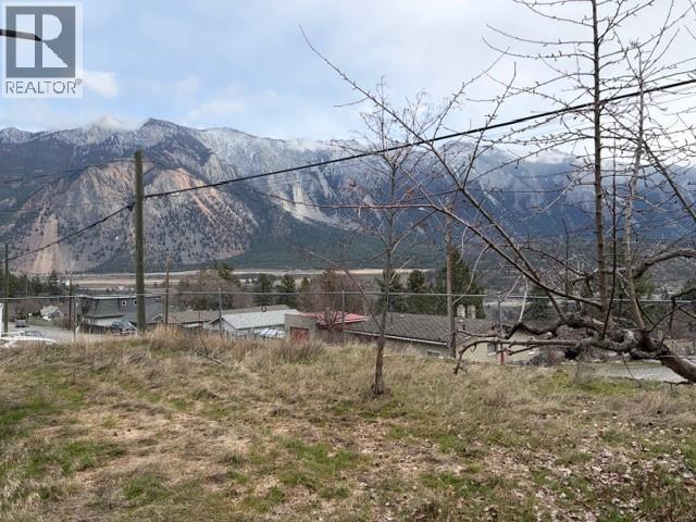  701 COLUMBIA Street, Lillooet