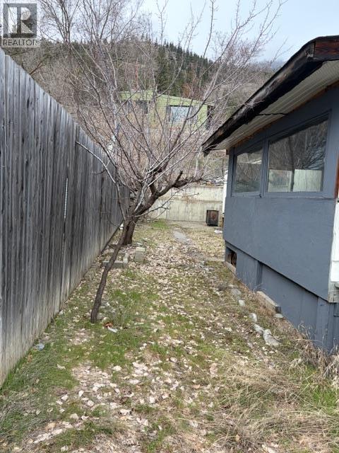  701 COLUMBIA Street, Lillooet