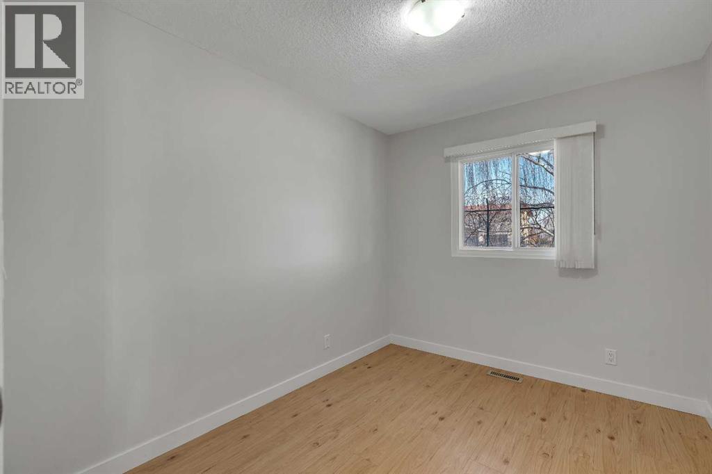 Single Family House Bungalow for Sale in  Huntham Place NE Huntington Hills Calgary 