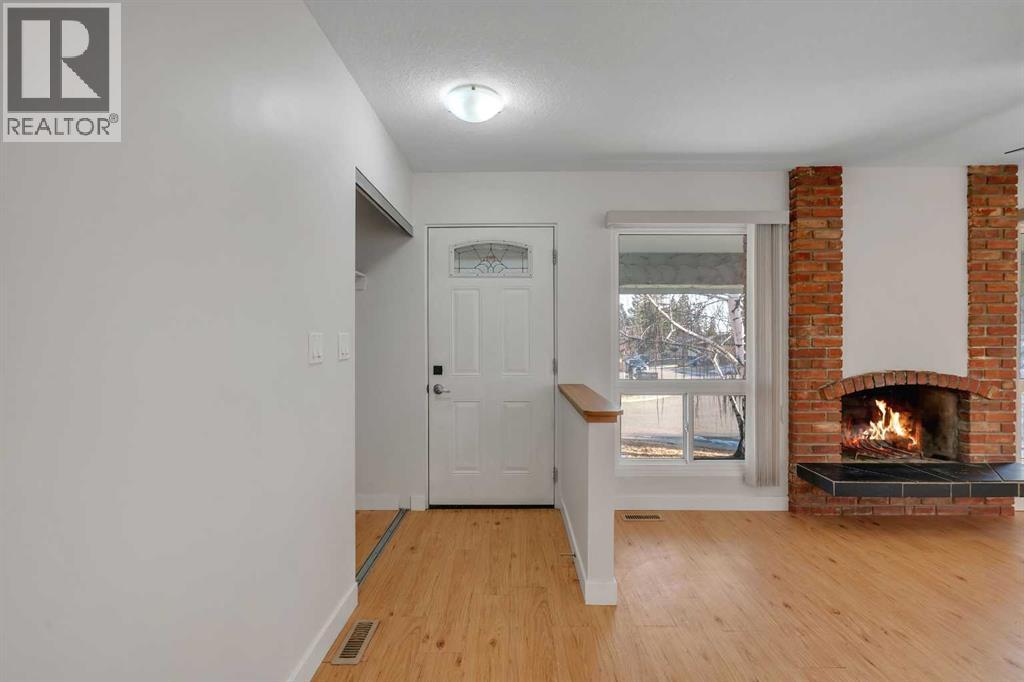 Single Family House Bungalow for Sale in  Huntham Place NE Huntington Hills Calgary 