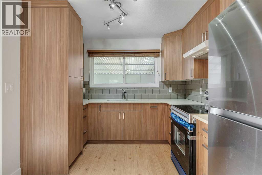 Single Family House Bungalow for Sale in  Huntham Place NE Huntington Hills Calgary 