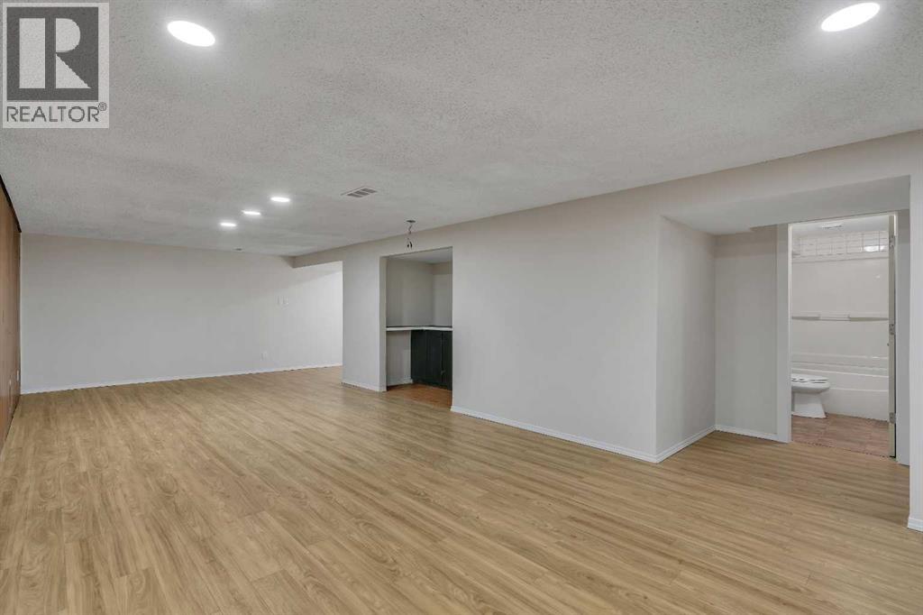 Single Family House Bungalow for Sale in  Huntham Place NE Huntington Hills Calgary 